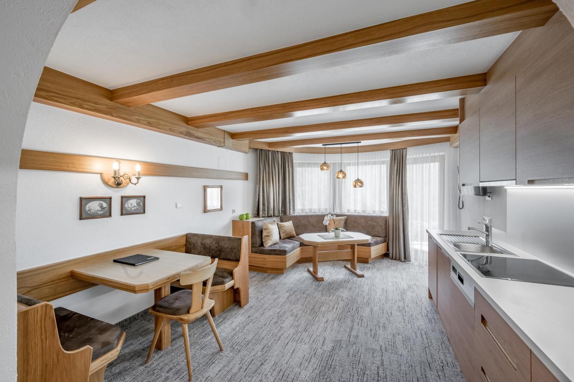 Aparthotel Garni Wieser 3*